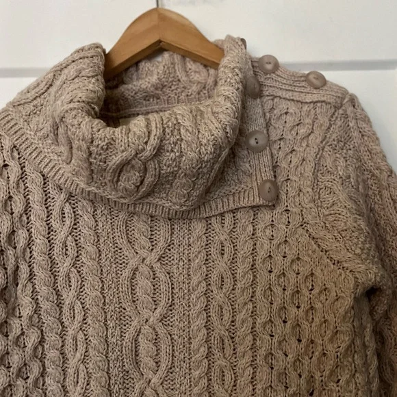 Hand-Knitted Irish 💯 Merino Wool Cowl/Turtle Neck Chunky Cable-Knit Sweater M - Picture 2 of 11